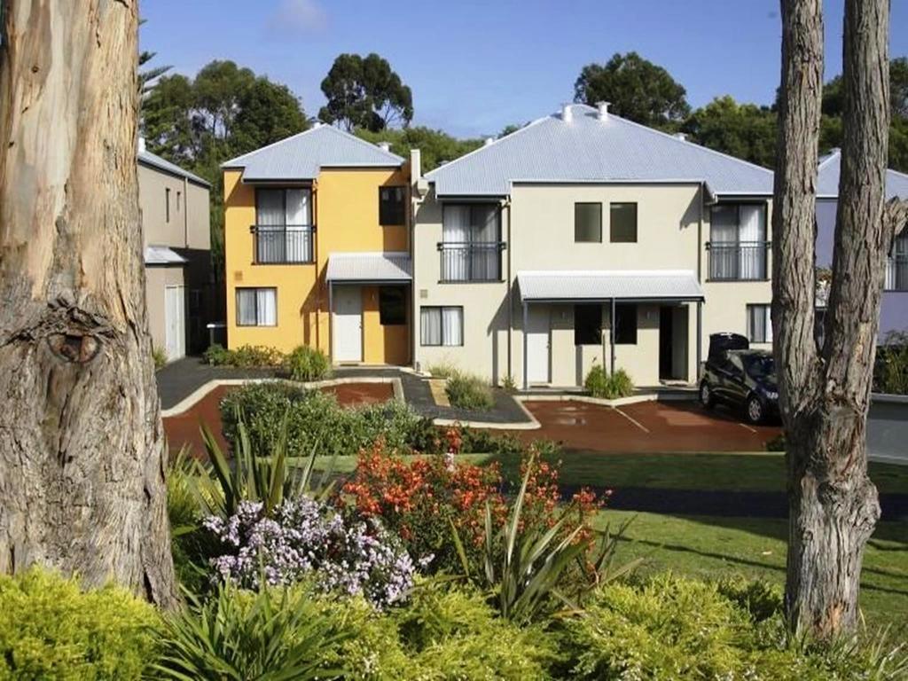 Leeuwin Apartments Маргарет-Ривер Экстерьер фото